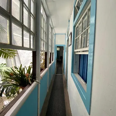 La Cubana *